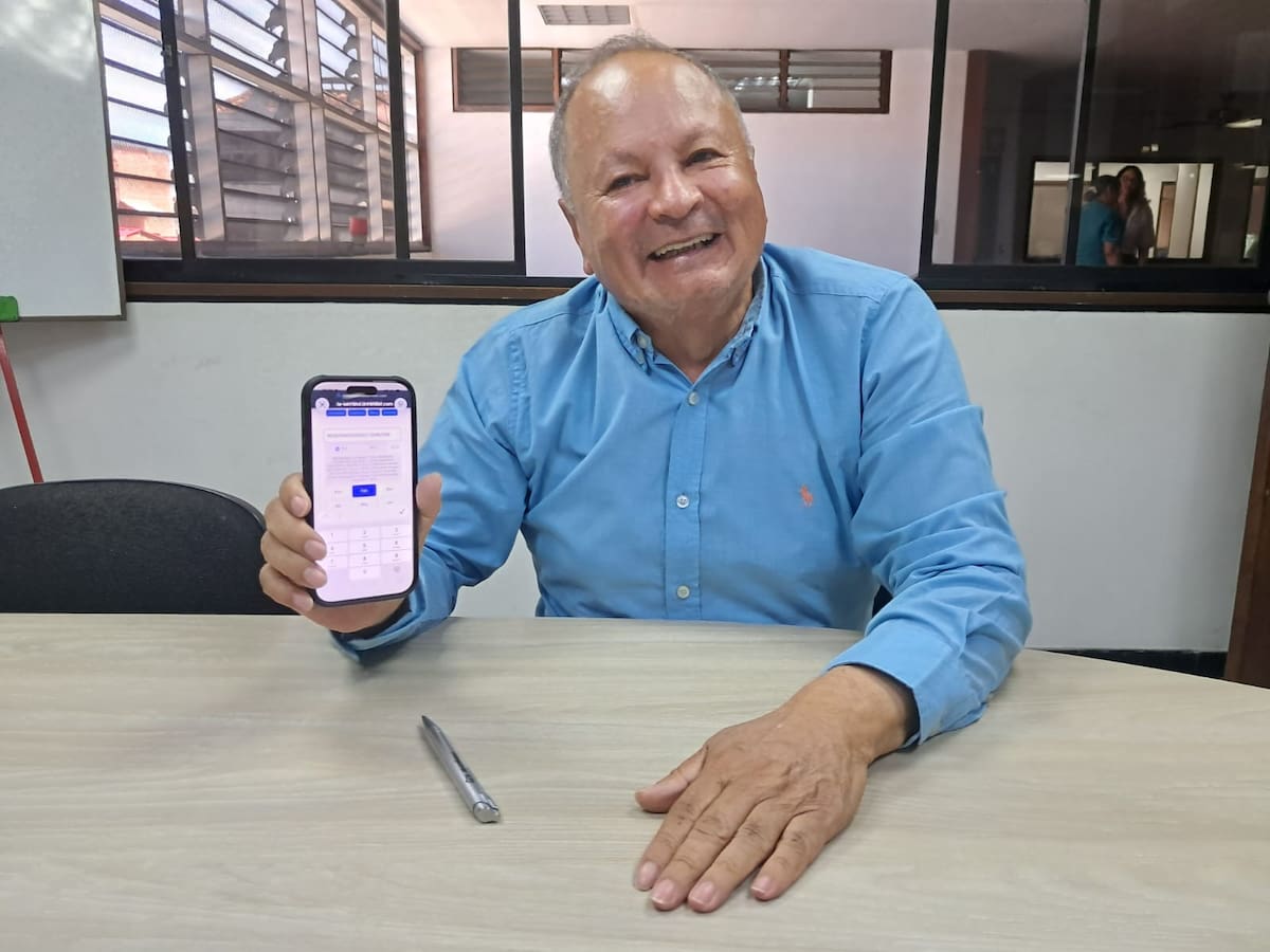 Jaime García Serrano le gana los cálculos a las calculadoras. Incluso es más rápido que el chat GPT. (Foto: Euclides Kilô Ardila / VANGUARDIA)