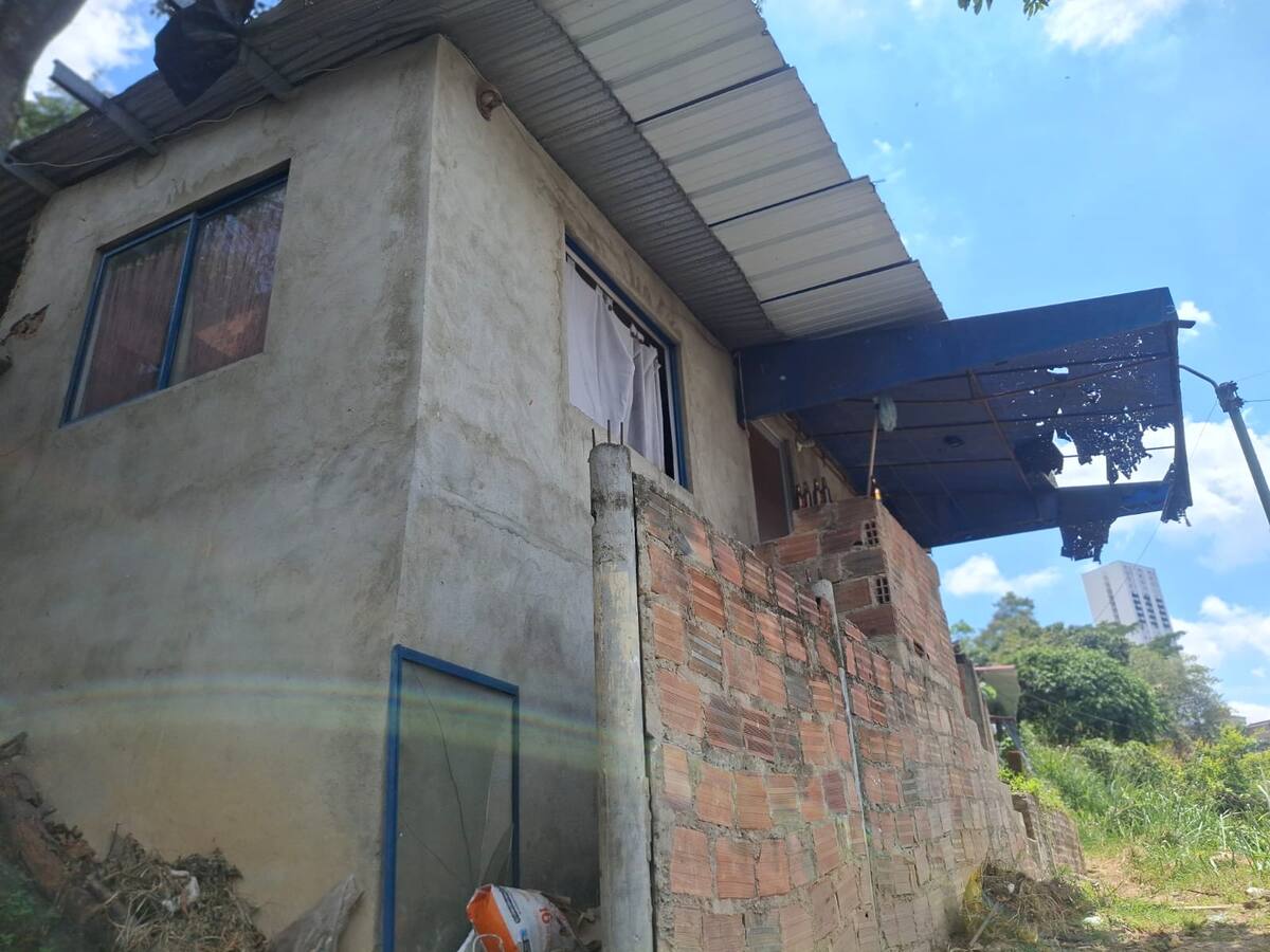 Nueva Colombia: la tensión entre quienes tienen escrituras y quienes buscan un lugar para vivir.