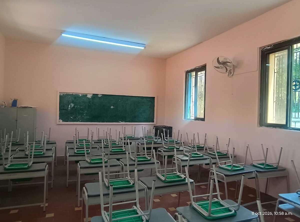 Doce aulas renovadas por las manos de quienes nunca dejaron de pertenecer.