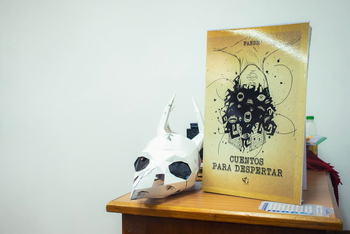 Portada del libro titulado: Cuentos para despertar.