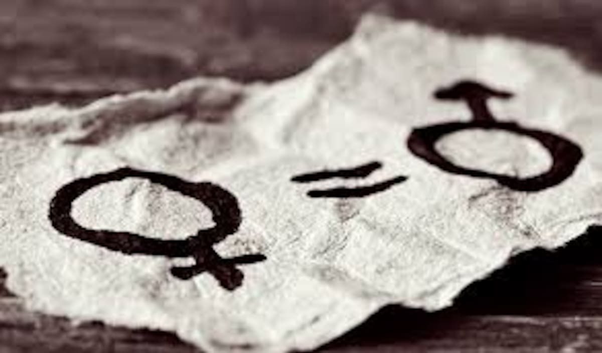 Población femenina y población masculina.