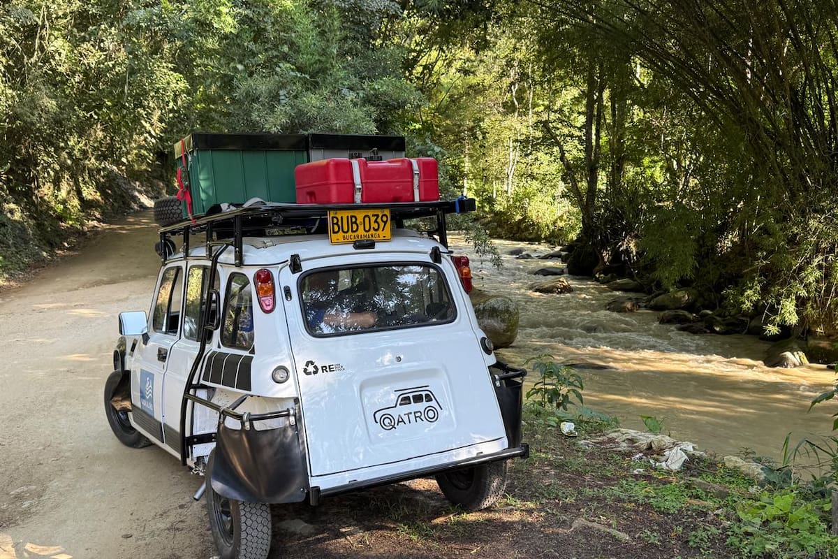 El Renault 4 que aprendió a hablar de agua.