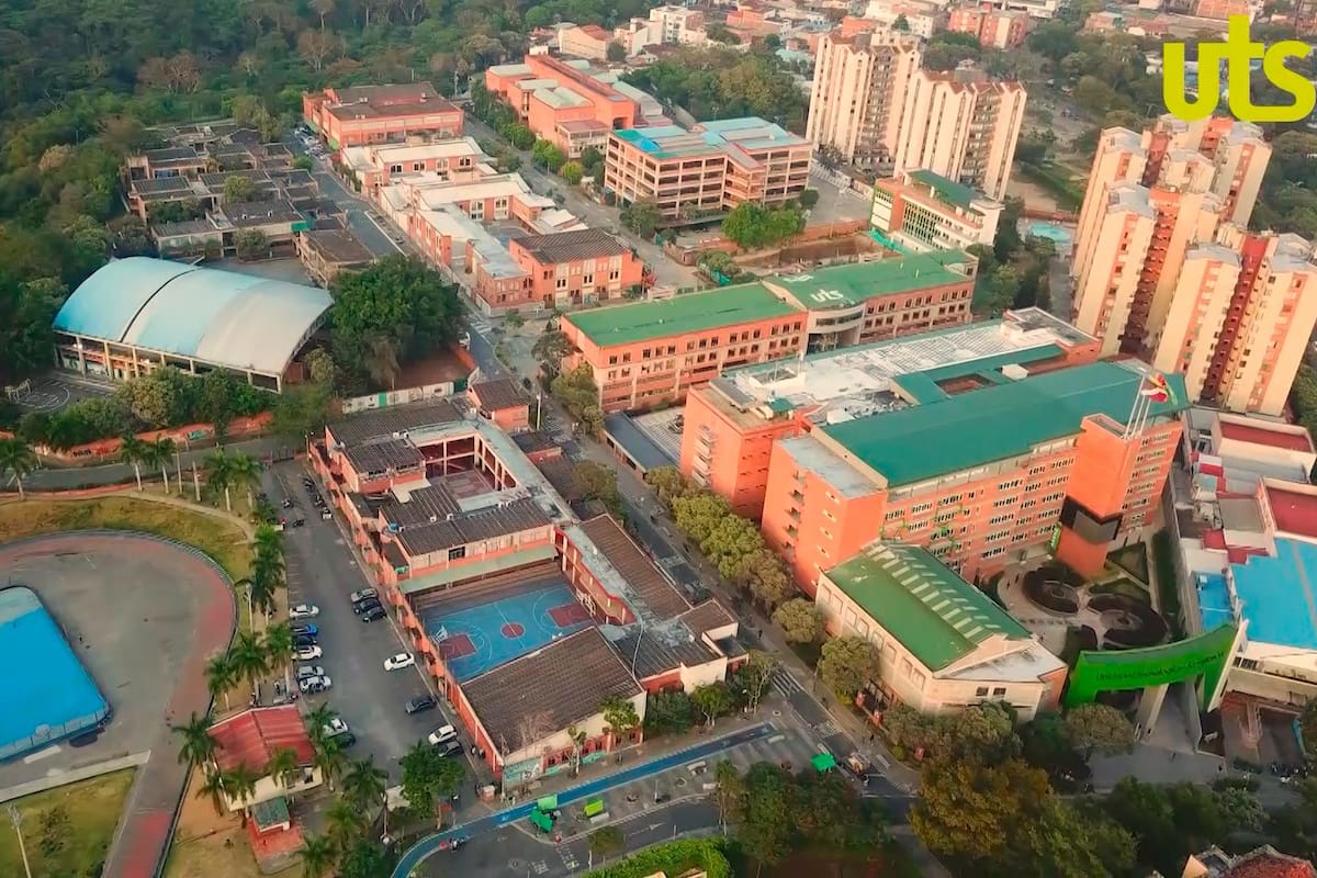 Los estudiantes de las Unidades Tecnológicas de Santander, UTS, que utilizan las motocicletas como medio de transporte para llegar a la institución, podrán hacer uso sin ningún costo de varios parqueaderos.