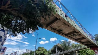 Puentes del miedo: cuando cruzarlos es más peligroso que lanzarse a la calle