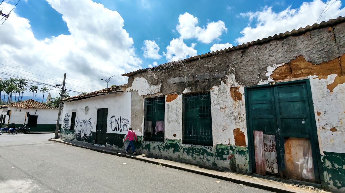 Hay una gran preocupación ciudadana por el futuro que podría tener la Casa Natal de Custodio García Rovira, situada en la carrera 9 con calle 35 esquina. (Foto: Marco Valencia / VANGUARDIA)