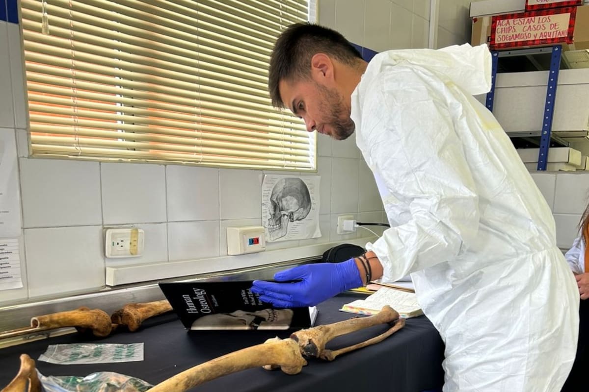 Joven, antropólogo y forense: la práctica académica de Juan David Orozco Franco en la Fiscalía, donde la ciencia se volvió justicia.