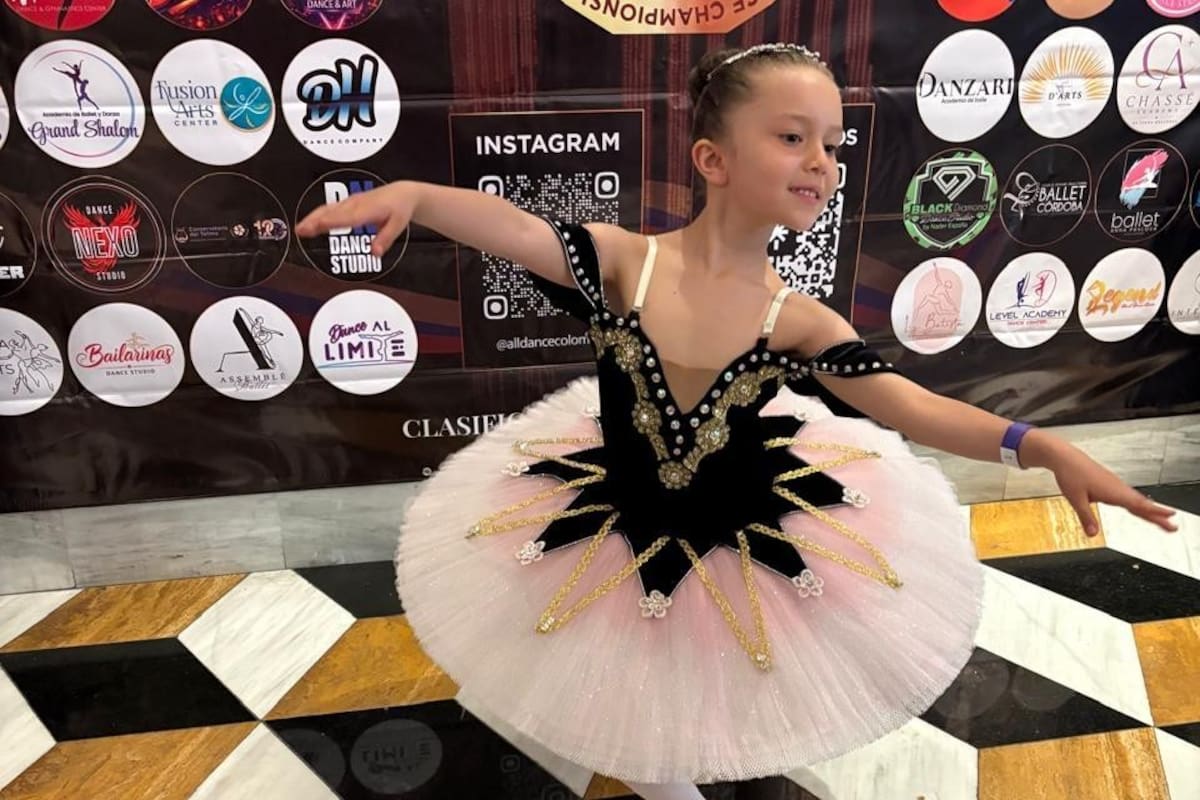 Sarita, la pequeña bailarina que convierte la disciplina en sueños.