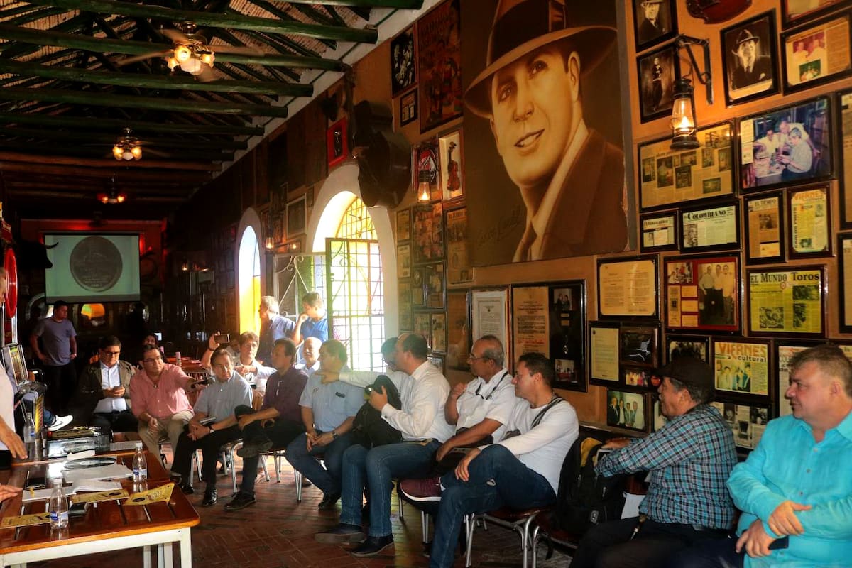 La Esquinita que se fue de la carrera 26: historia de la antigua sede que convirtió una esquina de Bucaramanga en un museo musical. (Archivo/ VANGUARDIA)