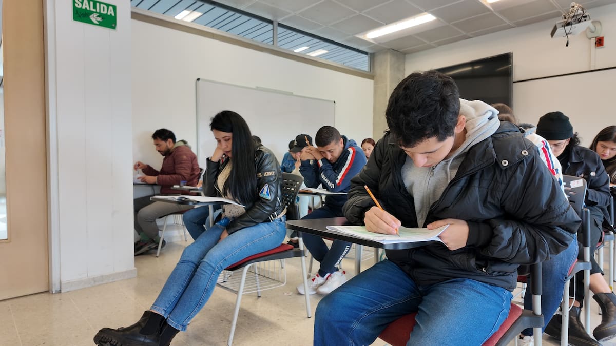 Exámenes académicos del Estado.