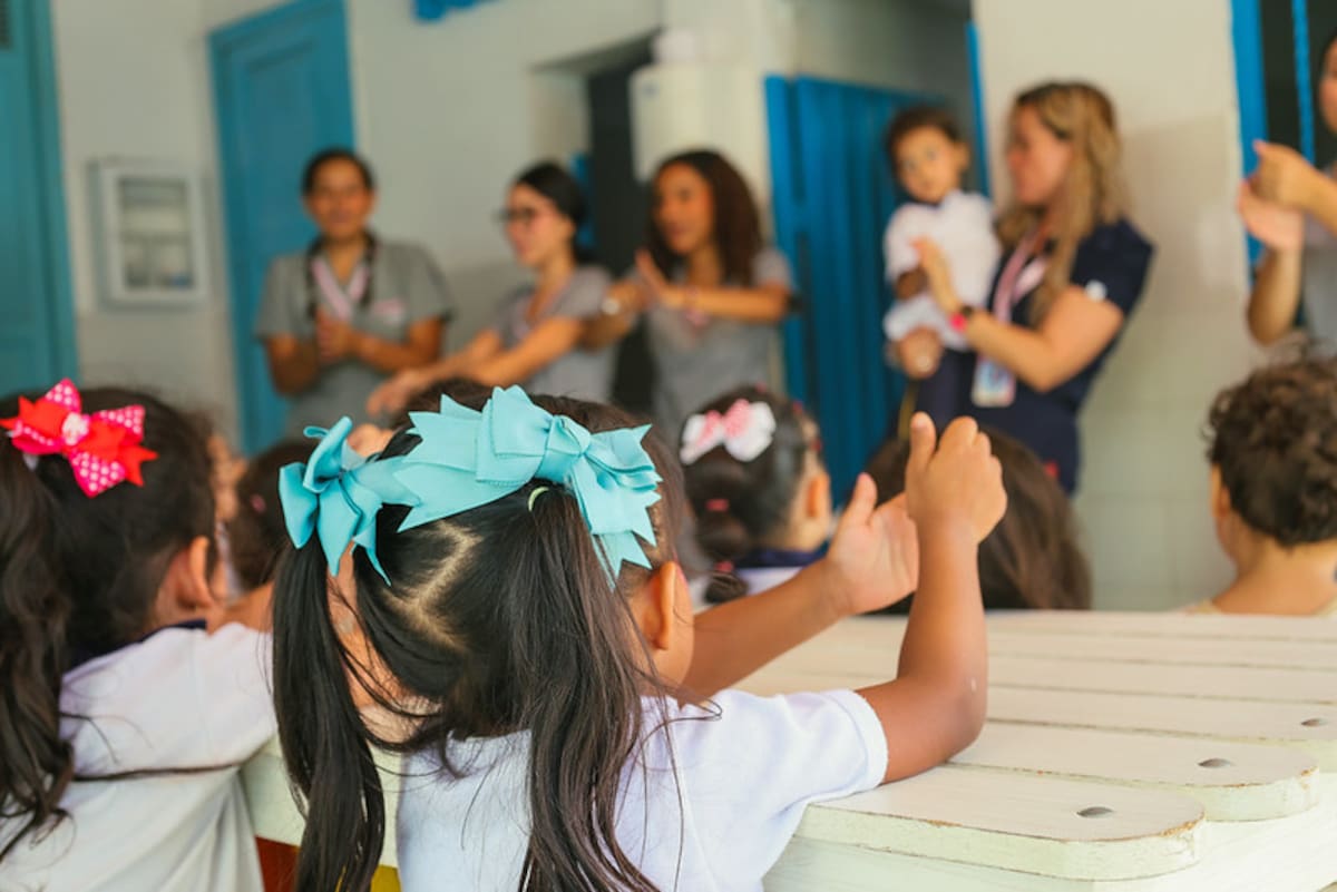 Los niños disfrutaron de una enriquecedora jornada pedagógica, llena de aprendizaje, curiosidad y momentos significativos que despertaron su interés y alegría por descubrir nuevas ideas.