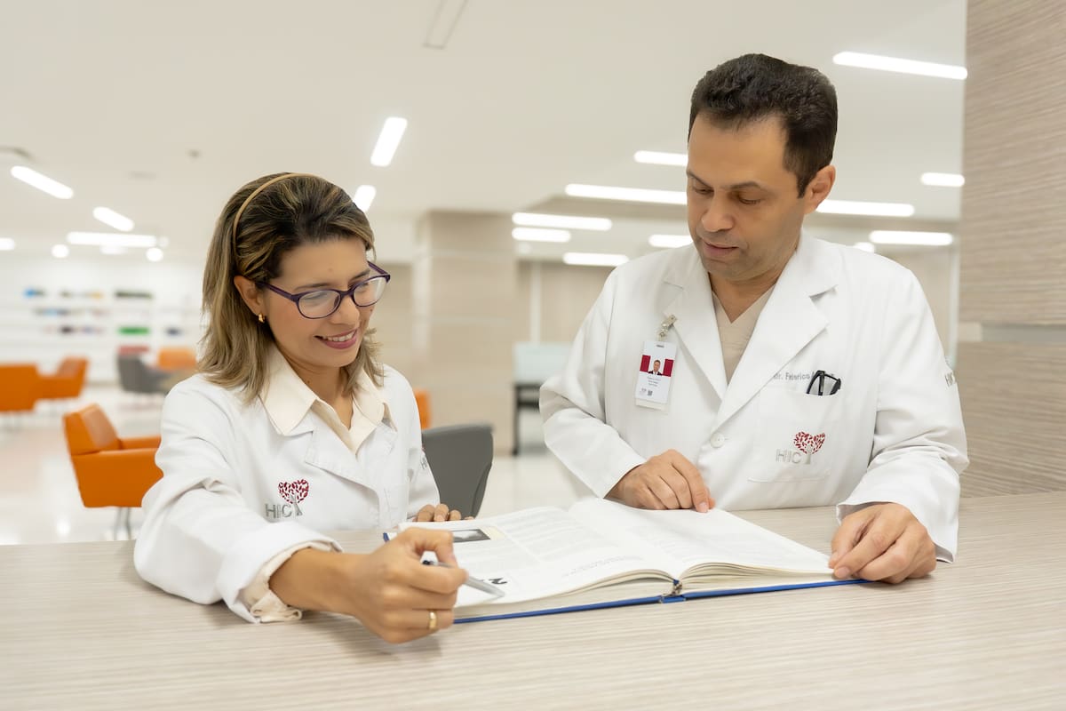 Conozca las nuevas opciones para estudiar especializaciones en salud.