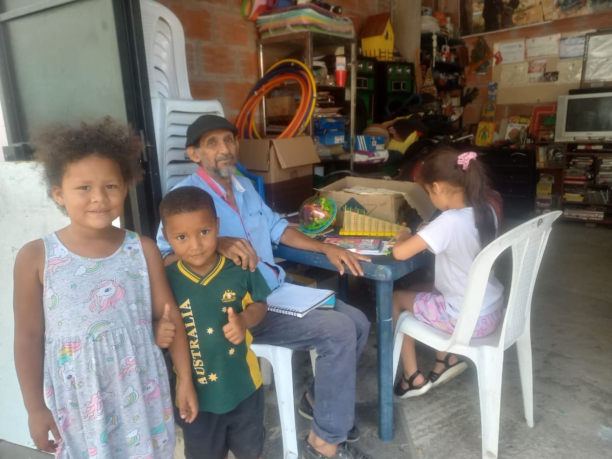 Nelson Abel Pájaro Mercado y sus pequeños gigantes.