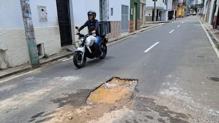 Defensor de la comunidad: ‘cráter’ de la calle 35 sigue sin respuesta oficial