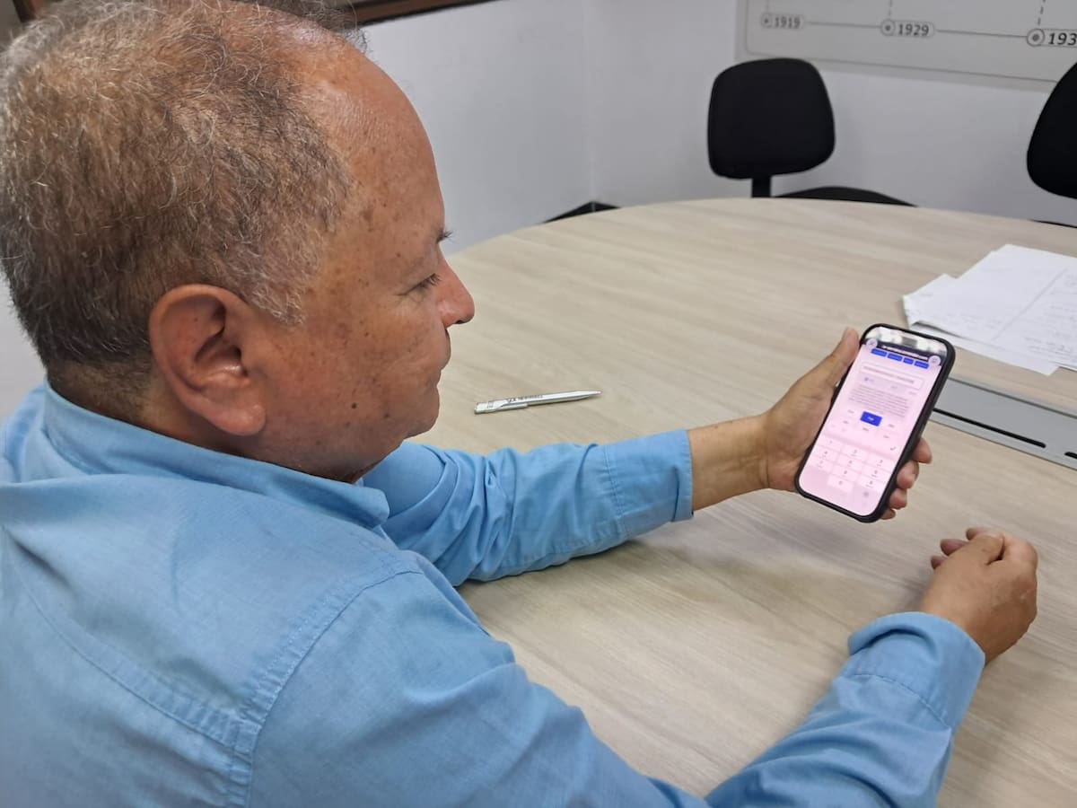 A sus casi 70 años, Jaime García Serrano continúa rompiendo barreras imposibles. (Foto: Euclides Kilô Ardila / VANGUARDIA)