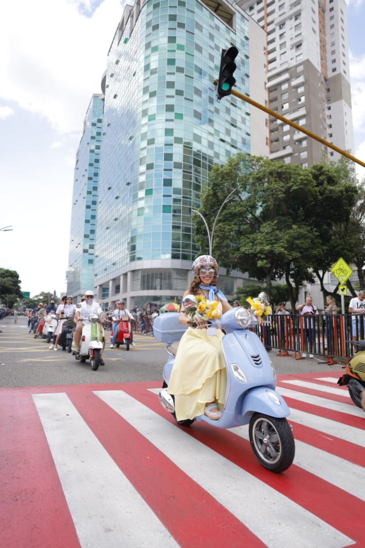 Las motos clásicas también se hacen presentes. (Foto: Marco Valencia / VANGUARDIA)