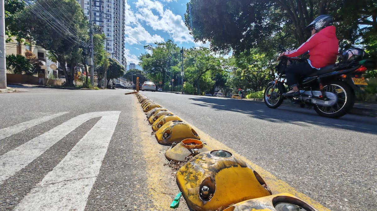 Los reductores de velocidad, bajo la lupa tras la muerte de un motociclista. (Foto: Marco Valencia / VANGUARDIA)