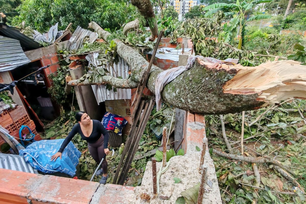 En los asentamientos Caminos de Paz, Luz de Esperanza y Cerviunión, en la Comuna 1 de Bucaramanga, varias familias sufrieron daños en sus viviendas. Los afectados piden apoyo del Municipio. (Foto: Marco Valencia / VANGUARDIA)