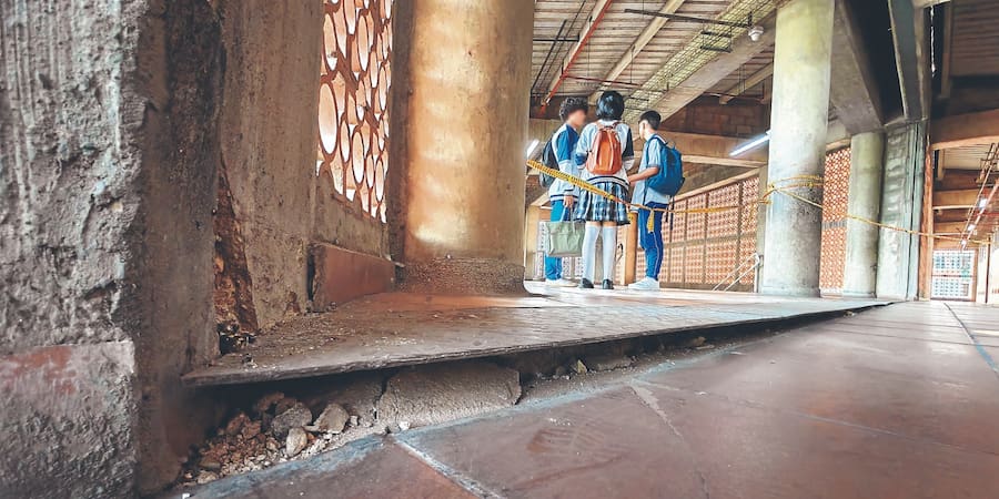 Bucaramanga: alertan sobre graves grietas en megacolegio de 1.200 estudiantes