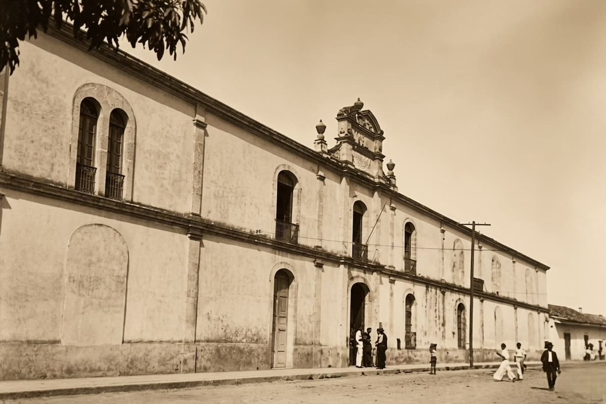 Viejo registro de la cárcel olvidada que aún respira bajo una avenida de Bucaramanga. (Archivo / VANGUARDIA)