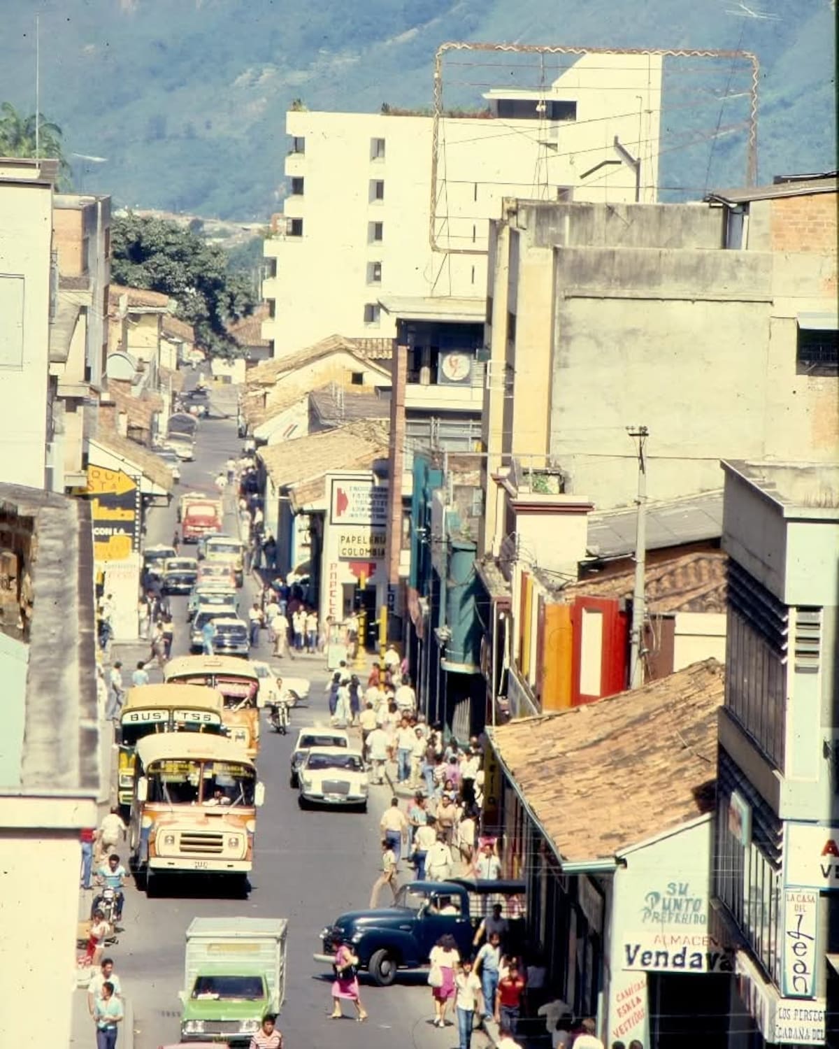 Foto de la Calle 35 (Paseo del Comercio) Tomada en los años 80 . (Archivo/ VANGUARDIA)