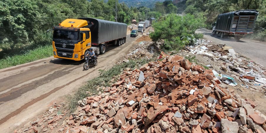 Bucaramanga: ¿Vía nacional o ‘escombrera’? Paso Malo se convierte en un botadero