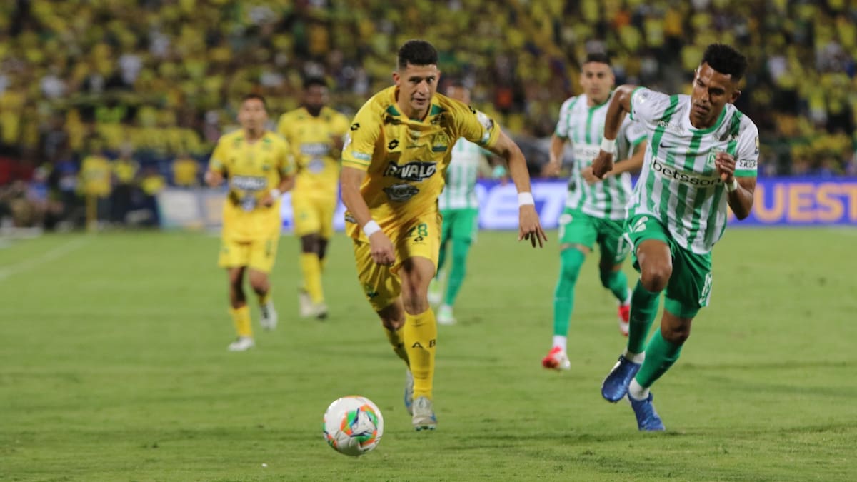 Las variantes de Atlético Bucaramanga para enfrentar a Atlético Nacional. (Jaime Moreno/Colprensa).
