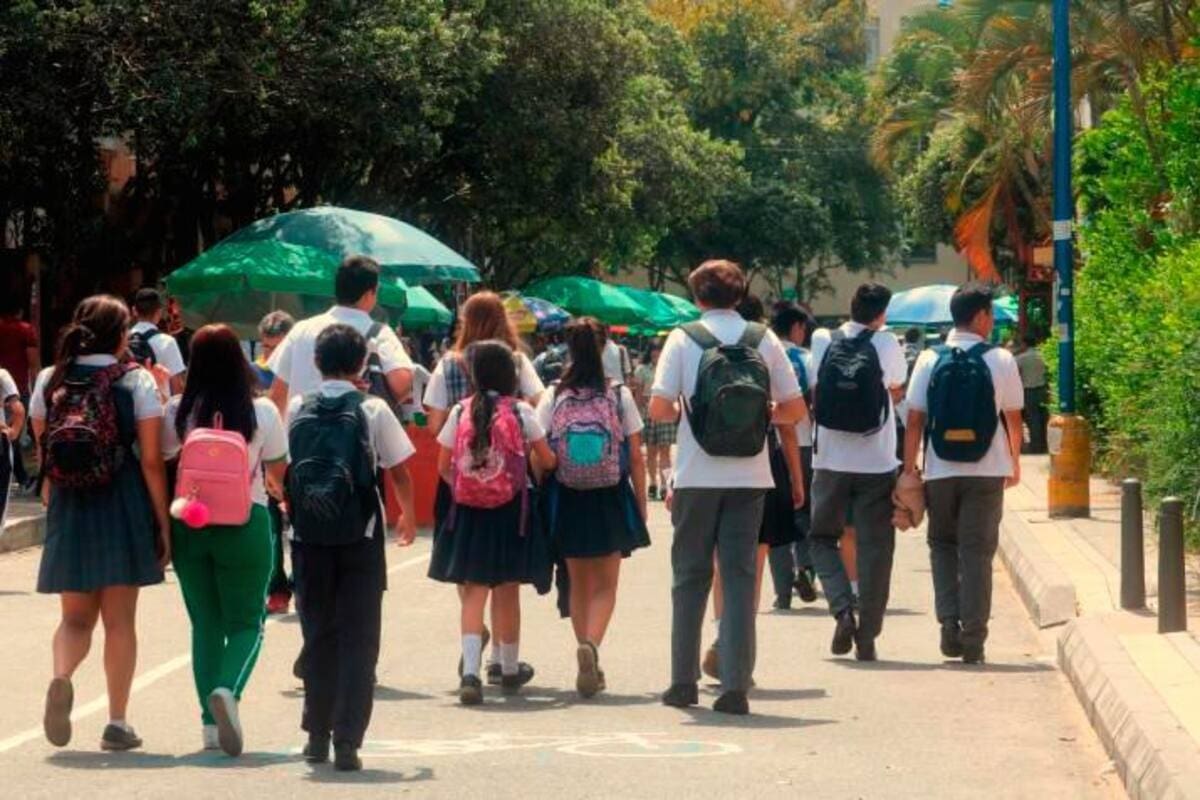 El Informe de Calidad de Vida del programa BMCV analizó más de 30 indicadores para evaluar los resultados de la educación oficial y privada en Bucaramanga, Girón, Piedecuesta y Floridablanca, y así identificar avances, brechas y principales retos del sector en el área metropolitana.