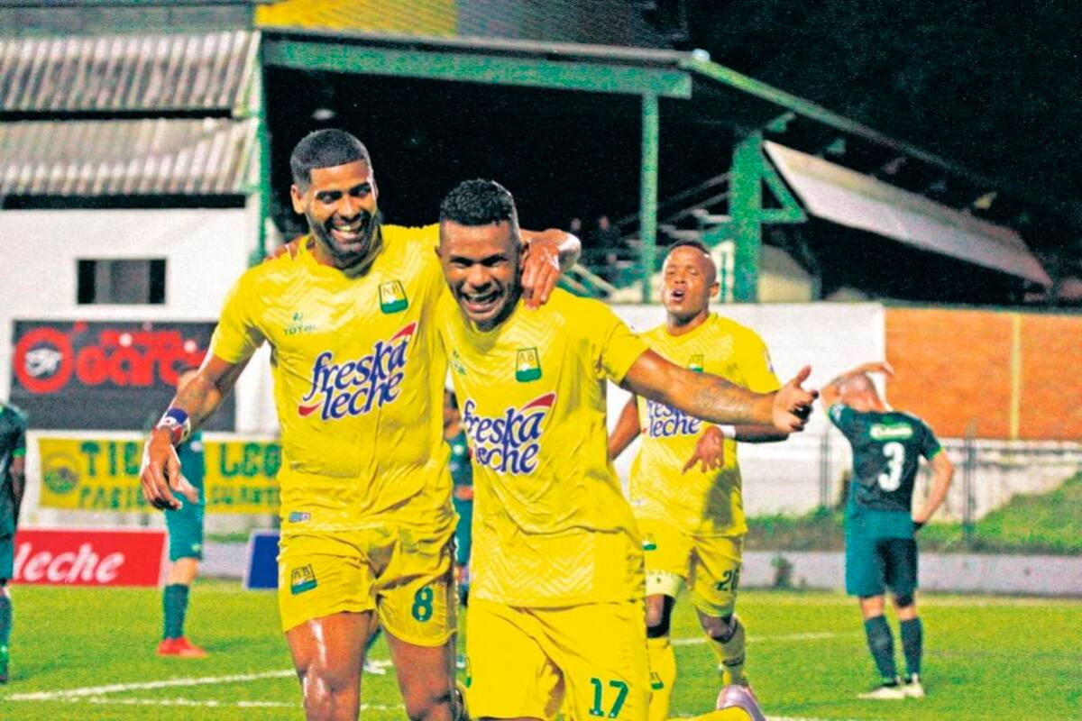 Atlético Bucaramanga recibirá mañana a Millonarios, confiado en mantener su racha victoriosa en el Álvaro Gómez Hurtado y dar el primer paso hacia la semifinal de la Liga Águila I - 2017. (Foto: César Flórez / VANGUARDIA LIBERAL)