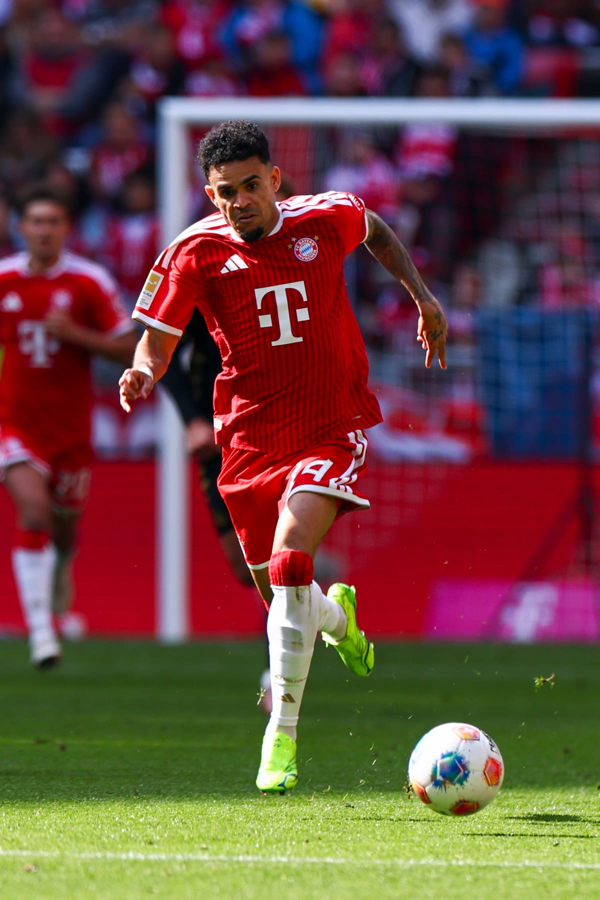 MUNICH (Germany), 16/05/2026.- Luis Diaz of Munich in action during the German Bundesliga soccer match between Bayern Munich and 1. FC Cologne in Munich, Germany, 16 May 2026. (Alemania, Colonia) EFE/EPA/ANNA SZILAGYI CONDITIONS - ATTENTION: The DFL regulations prohibit any use of photographs as image sequences and/or quasi-video.