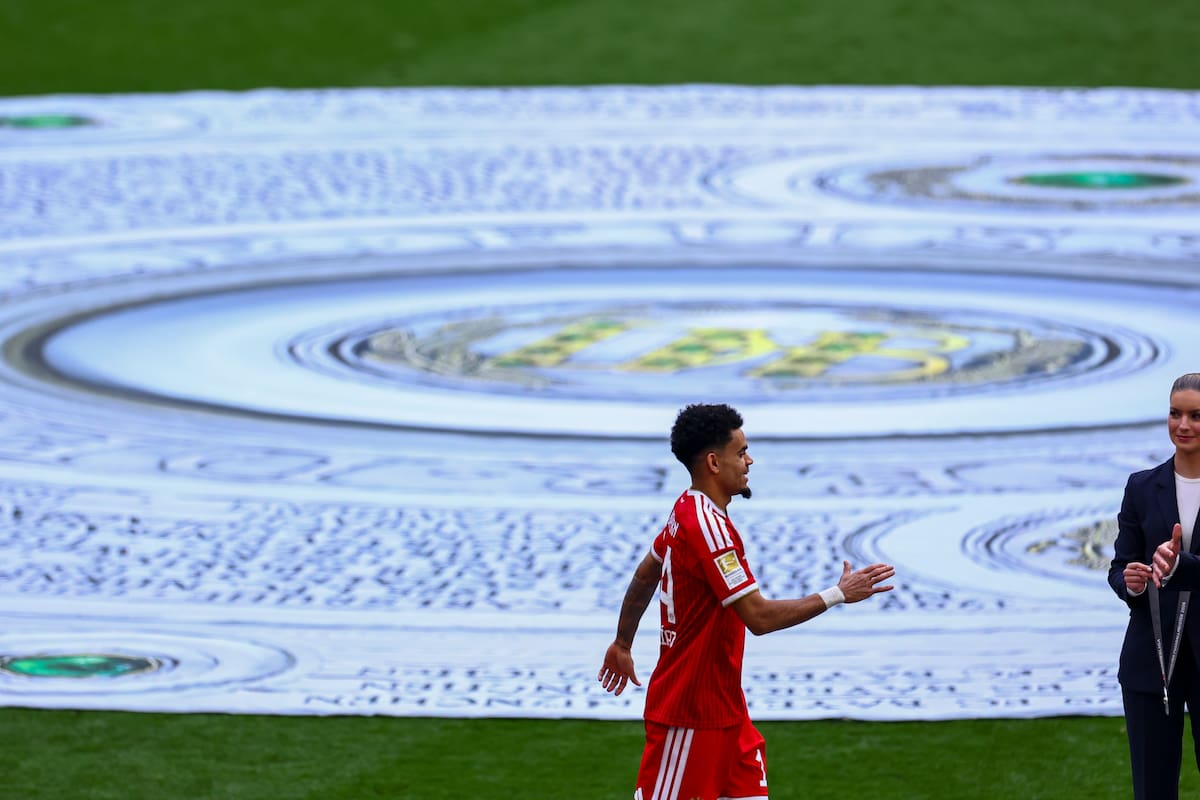 MUNICH (Germany), 16/05/2026.- Luis Diaz of Munich celebrates the German Bundesliga championship title after the German Bundesliga soccer match between Bayern Munich and 1. FC Cologne in Munich, Germany, 16 May 2026. (Alemania, Colonia) EFE/EPA/ANNA SZILAGYI CONDITIONS - ATTENTION: The DFL regulations prohibit any use of photographs as image sequences and/or quasi-video.