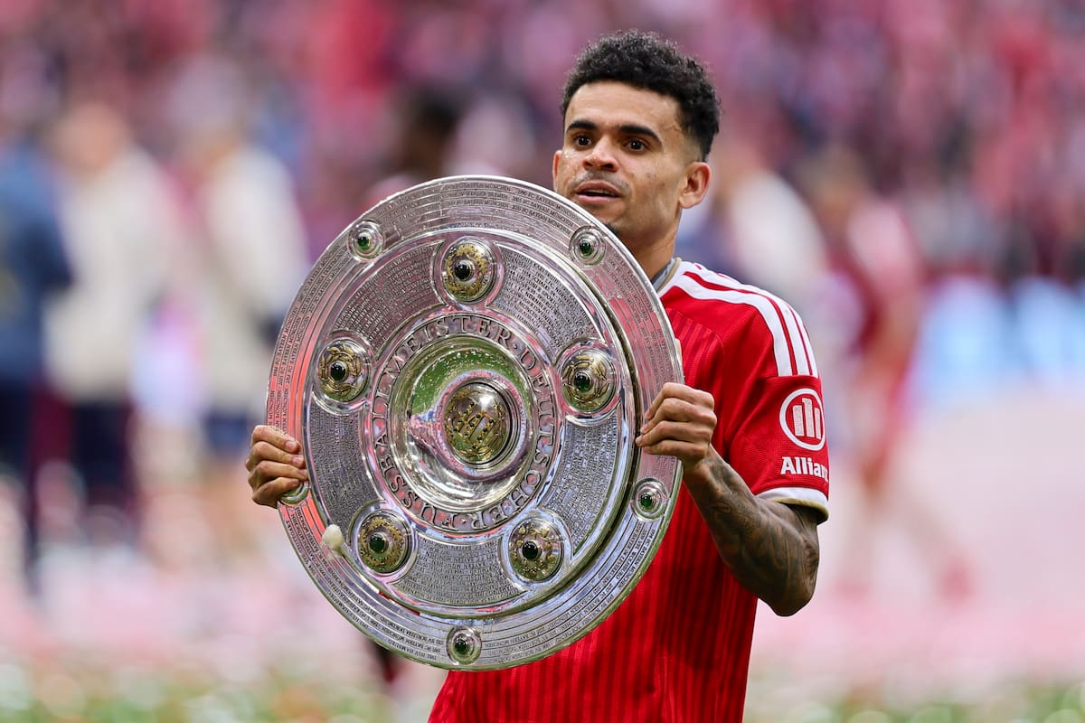 MUNICH (Germany), 16/05/2026.- Luis Diaz of Munich celebrates the German Bundesliga championship title after the German Bundesliga soccer match between Bayern Munich and 1. FC Cologne in Munich, Germany, 16 May 2026. (Alemania, Colonia) EFE/EPA/RONALD WITTEK CONDITIONS - ATTENTION: The DFL regulations prohibit any use of photographs as image sequences and/or quasi-video.