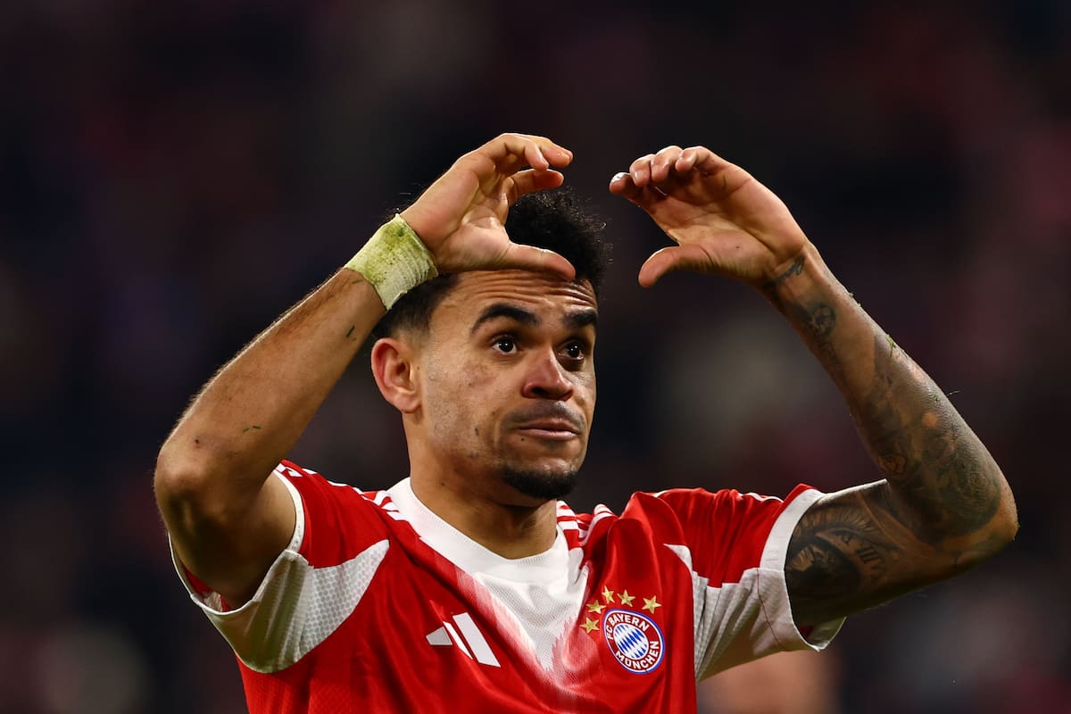 Munich (Germany), 29/11/2025.- Luis Diaz of Munich celebrates after scoring the 2-1 during the German Bundesliga soccer match between Bayern Munich and FC St. Pauli in Munich, Germany, 29 November 2025. (Alemania) EFE/EPA/ANNA SZILAGYI CONDITIONS - ATTENTION: The DFL regulations prohibit any use of photographs as image sequences and/or quasi-video.