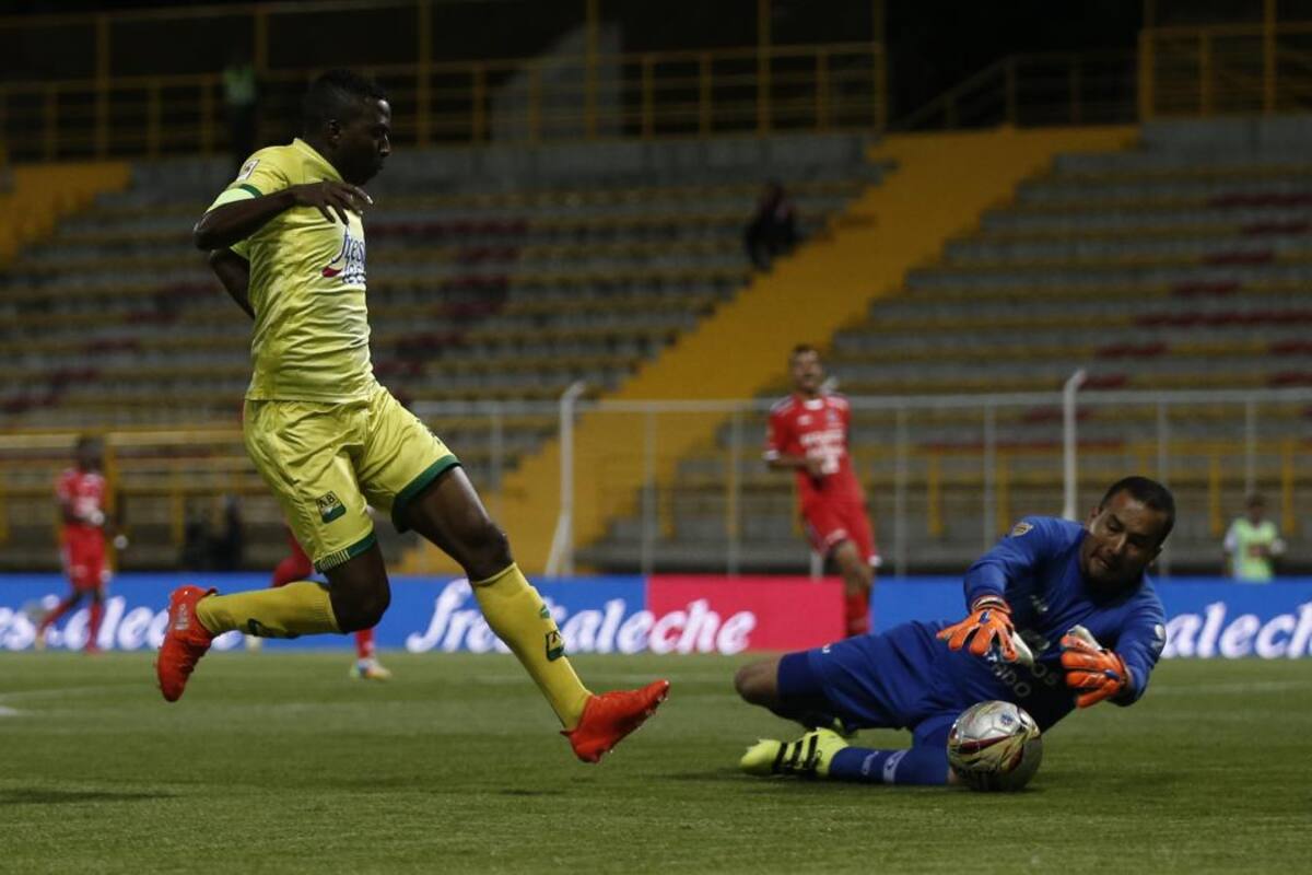 Atlético Bucaramanga perdió 1-0 en su visita a Medellín (Foto: COLPRENSA/VANGUARDIA LIBERAL)