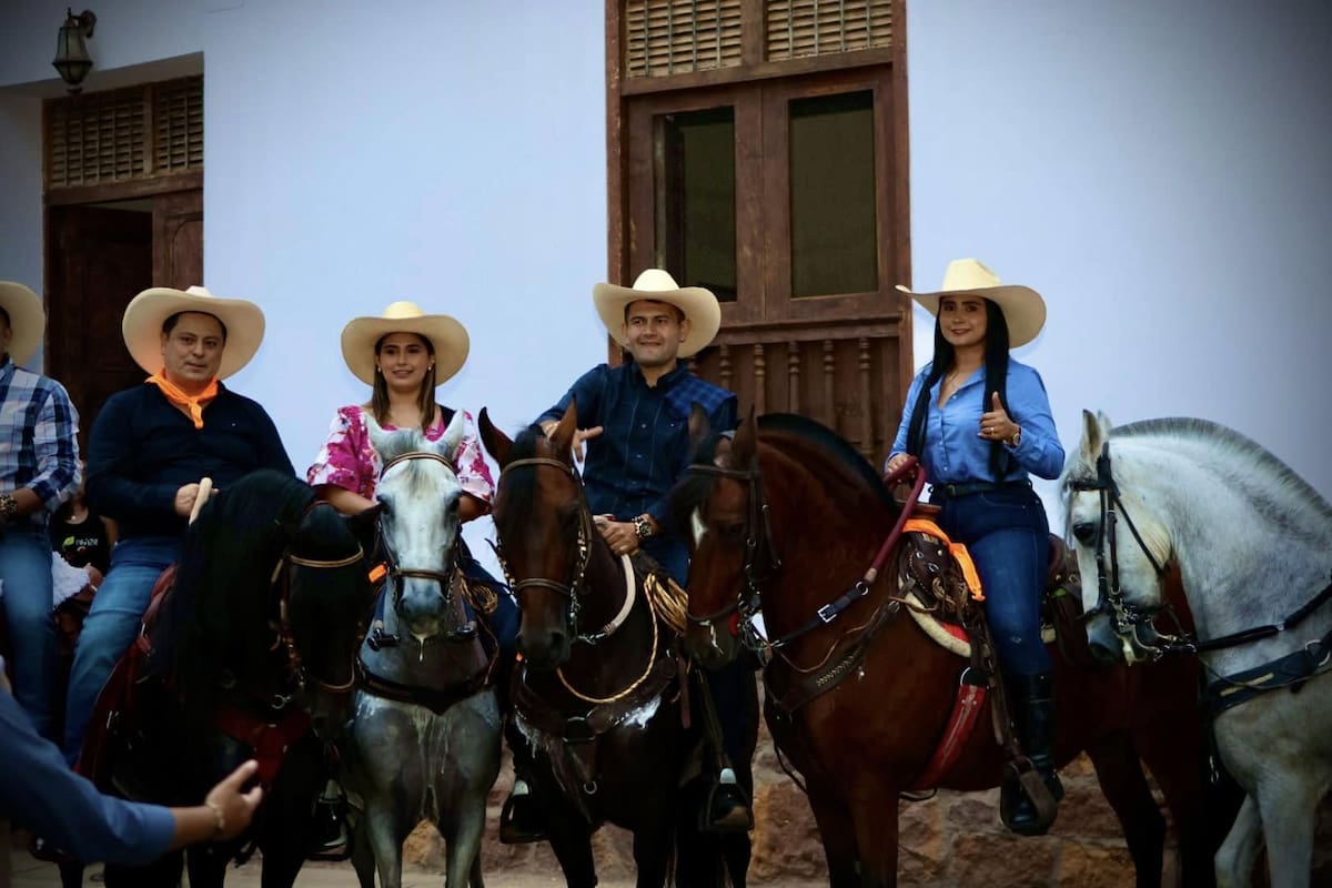 La cabalgata en El Socorro se realizará en la tarde del sábado 15 de noviembre, en el marco de las ferias y fiestas de ese municipio (Fotos de archivo / VANGUARDIA).