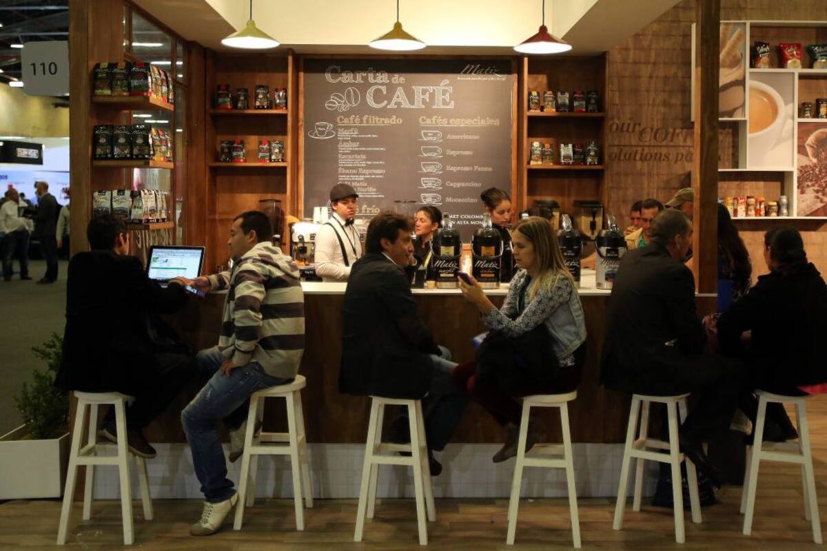 Los hogares están yendo menos veces a los puntos de venta de café. Prefieren tomarlo en la casa. (Foto: ArchivO/VANGUARDIA LIBERAL)