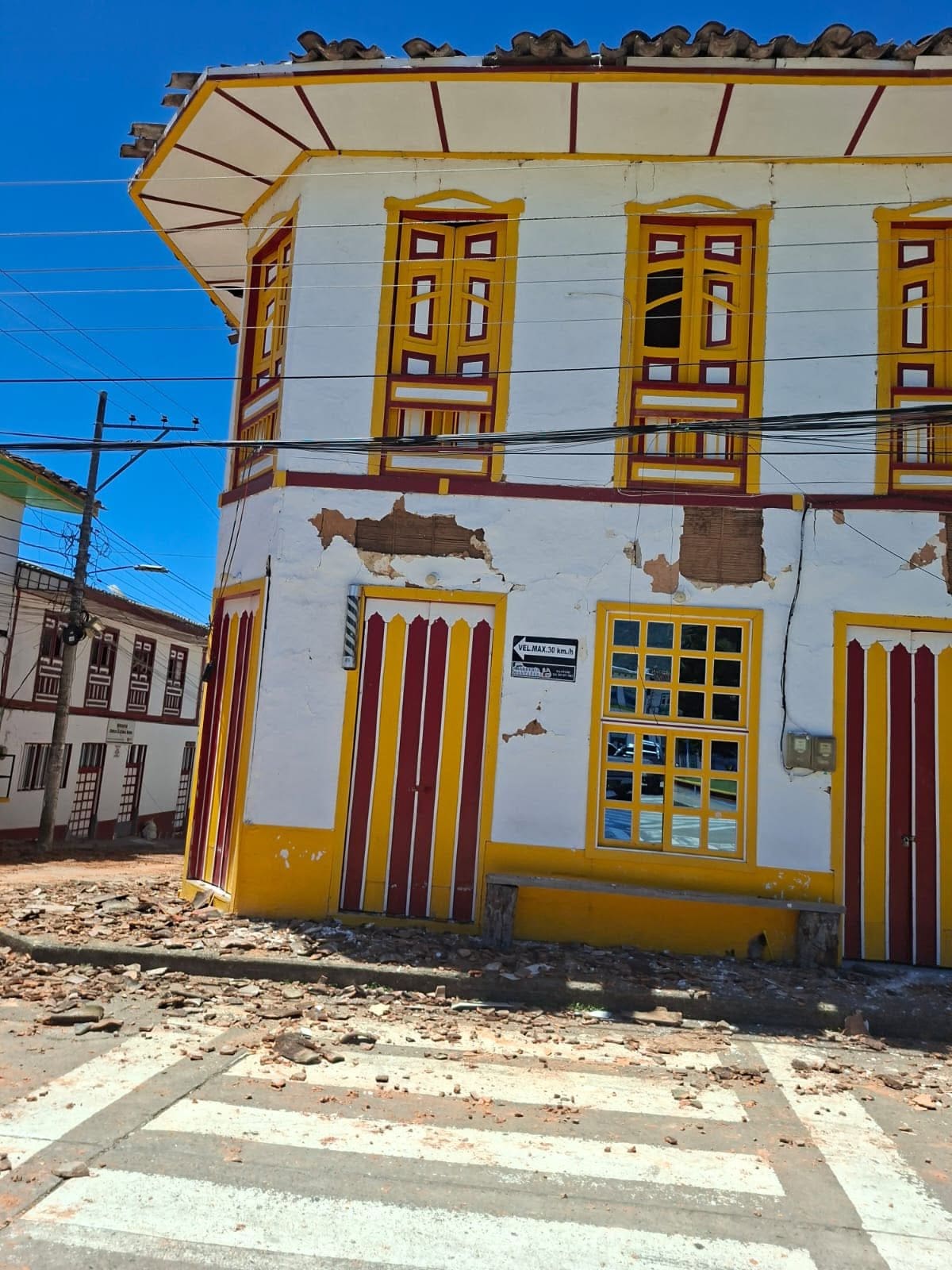 El Cairo, parte del Paisaje Cultural Cafetero, quedó con cerca del 80 % de su territorio afectado tras el fuerte sismo del 10 de agosto. Foto: Cairo papá