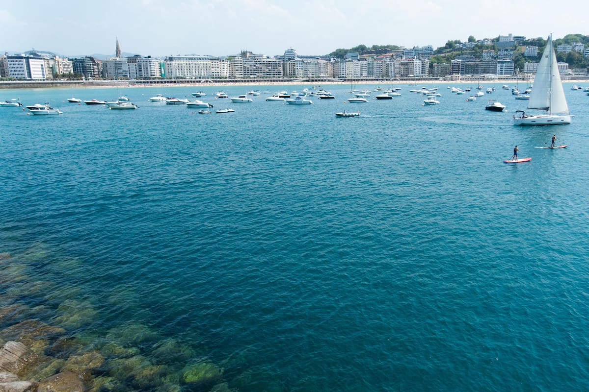 Calentamiento del mar en Italia alcanza 40 metros y alarma por daño ecológico. | Foto: EFE.