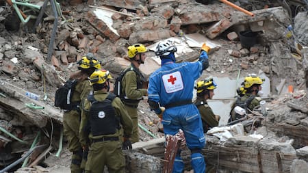 Colombia entra en nueva fase: buscan cuerpos bajo los escombros una semana después del terremoto
