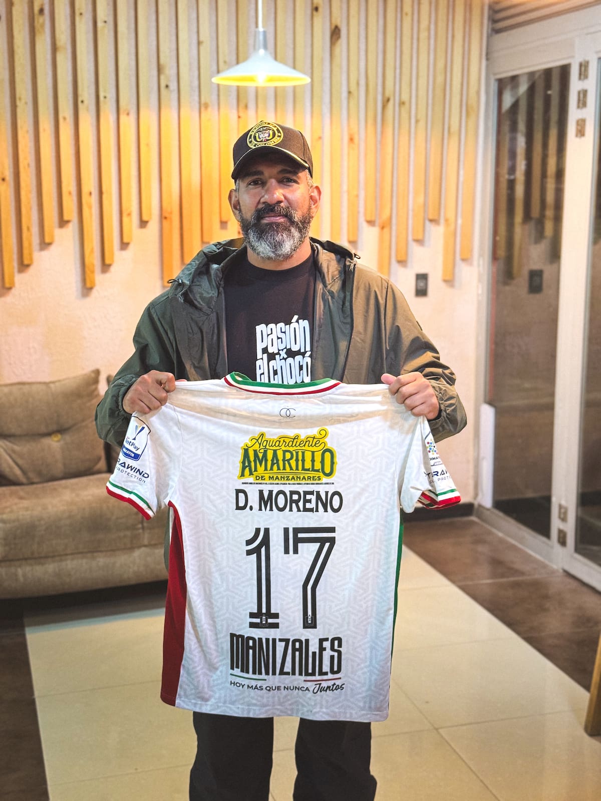 Camiseta a camiseta: futbolistas se unen para reconstruir hogares en el Chocó tras el terremoto. Foto: Cortesía/Vanguardia