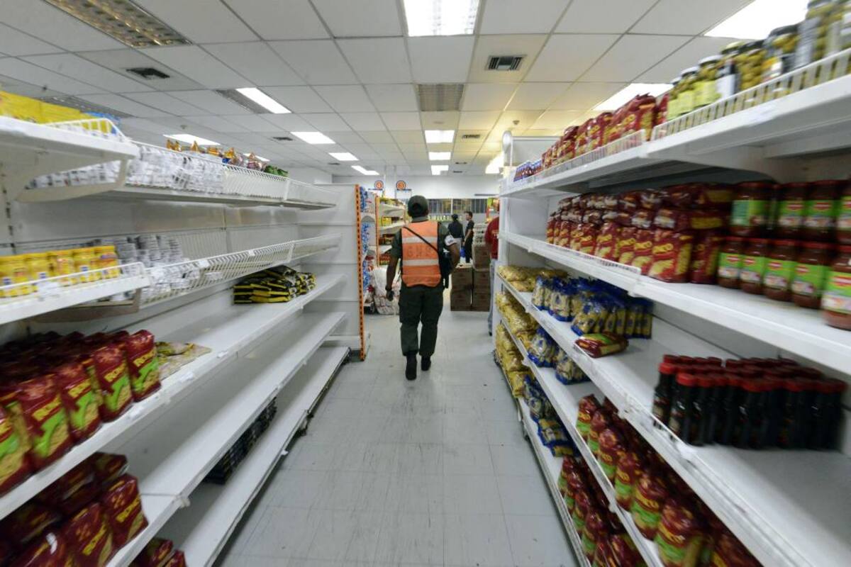 La escasez sigue siendo el pan de cada día en Venezuela. Productos básicos de la canasta familiar no se consiguen. (Foto: Archivo / VANGUARDIA LIBERAL)