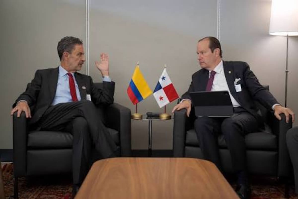 Colombia y Panamá buscan reactivar el proyecto de interconexión eléctrica que permitiría compartir energía entre ambos países. Los cancilleres Ómar Bula y Javier Martínez-Acha abordaron la iniciativa en Nueva York y esperan definir una hoja de ruta antes de finalizar el año.