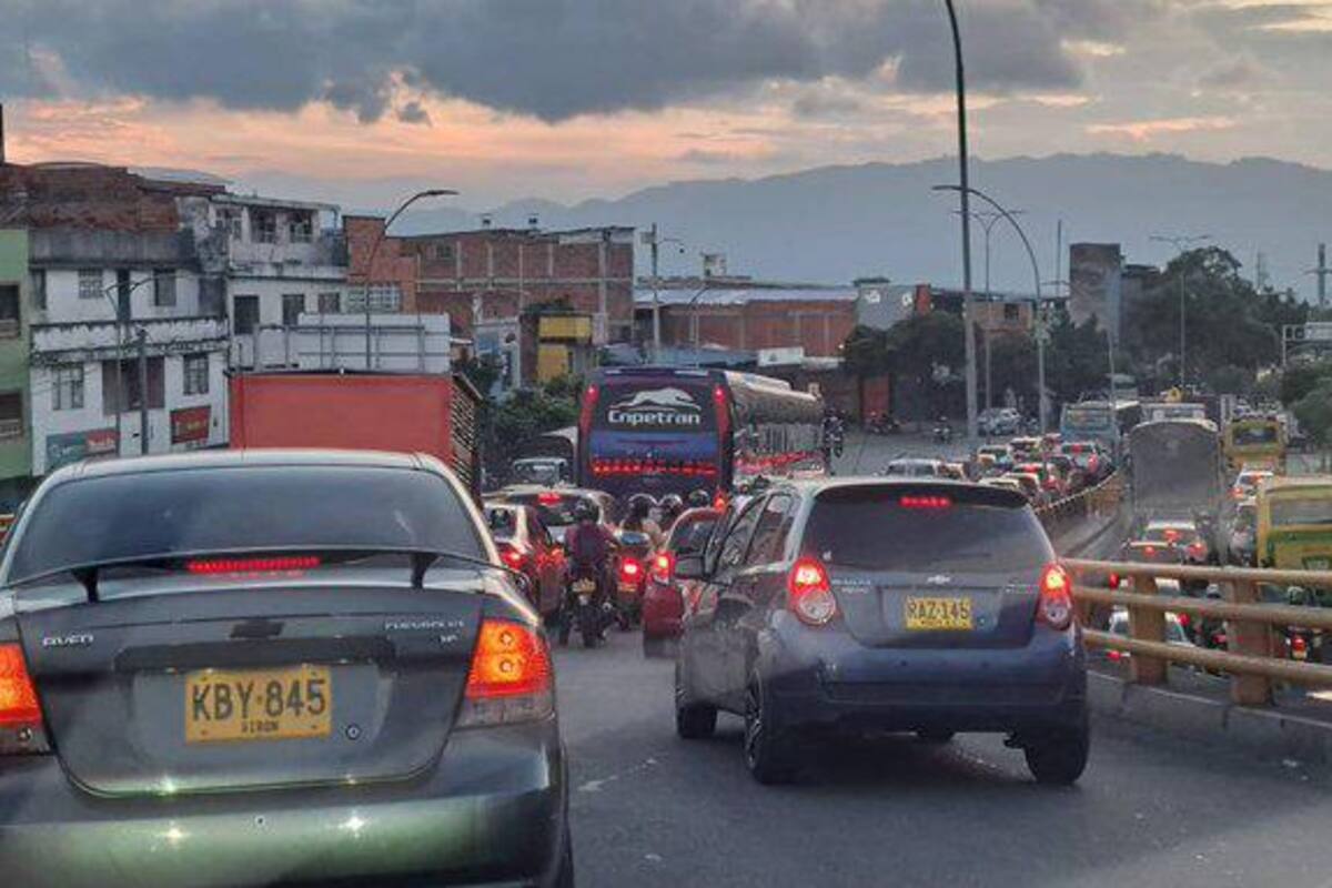 Las vías de Bucaramanga están colapsadas. (Foto suministrada / VANGUARDIA)