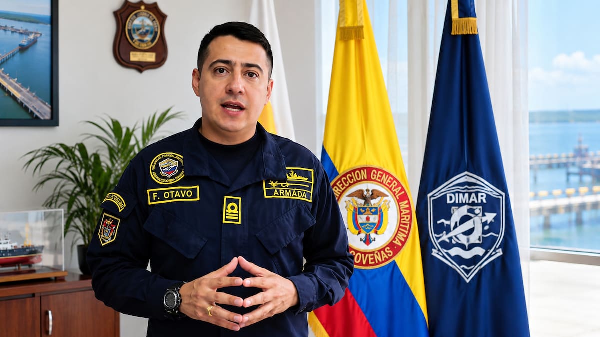 Capitán de Fragata Francisco Alejandro Otavo Martínez es un oficial naval colombiano que actualmente se desempeña como Capitán de Puerto de Coveñas, bajo la Dirección General Marítima