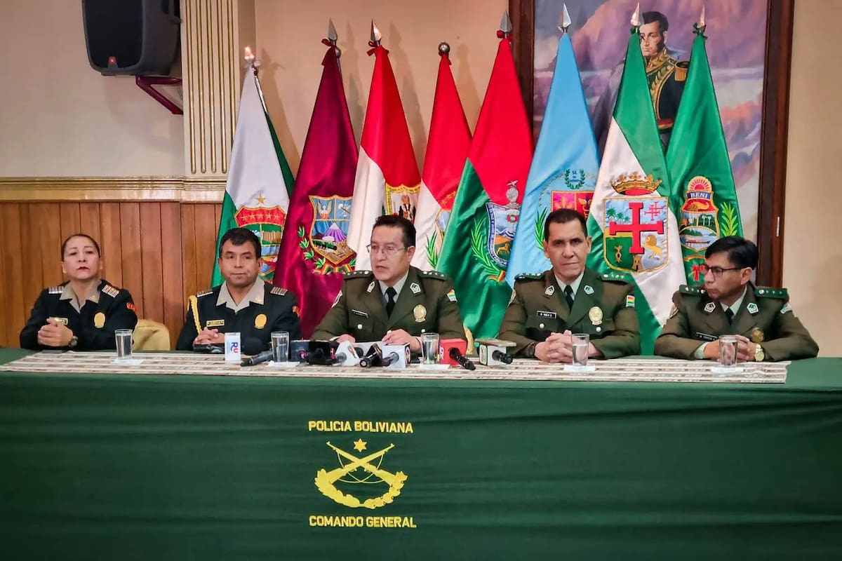 Jhonsson Smit Cruz Torres fue capturado en La Paz Bolivia tras una operación internacional. Las autoridades lo señalan como líder de Los Pulpos y uno de los criminales más buscados de Perú. EFE/ Ministerio del Interior de Perú