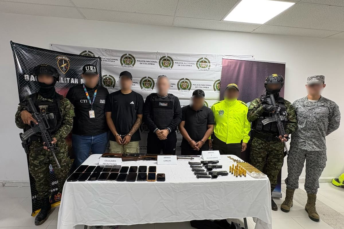 En una contundente operación, el Gaula Militar del Meta y Putumayo, en coordinación con la Fiscalía, capturaron en zona rural de Guamal, Meta, a alias “Bonito”, segundo cabecilla de los “Comandos de Frontera”. Foto: @COMANDANTE_FFMM