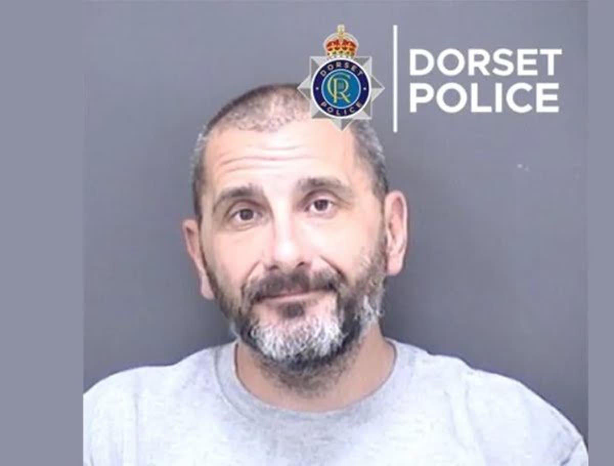 La Fiscalía General de la Nación confirmó que, en una operación conjunta con las autoridades ecuatorianas, la Policía Nacional de ese país capturó en el aeropuerto Internacional de Quito al ciudadano británico Foster Martinson, quien sería el responsable de causarle la muerte a Natalia Villalba.