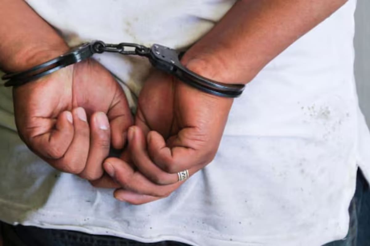 El presunto agresor habría amenazado de muerte a su excompañera, además de manifestarle que divulgaría imágenes de tipo sexual en las que ella aparecería.