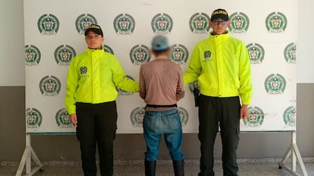 Capturan a dos hombres por delitos sexuales en Santander: uno abusó de su hijastra y otro de dos hermanos