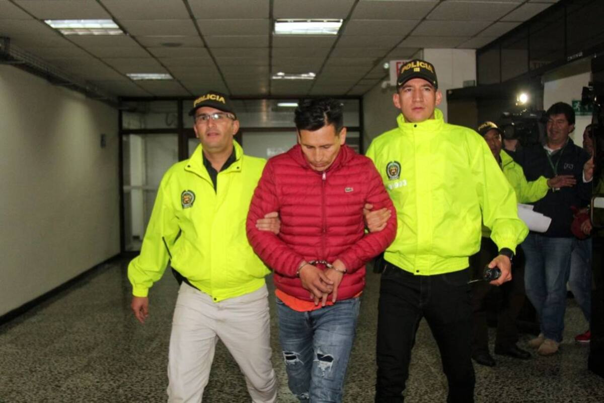 Las autoridades capturaron a José Edilberto Parada, el falso fiscal, a quien se le endilgará el delito de fraude procesal. La Fiscalía General solicitará su detención intramural. (Foto: Colprensa /VANGUARDIA LIBERAL )