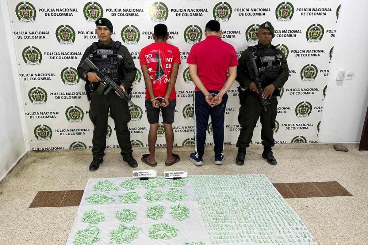 Capturan a dos presuntos dinamizadores del microtráfico en Floridablanca